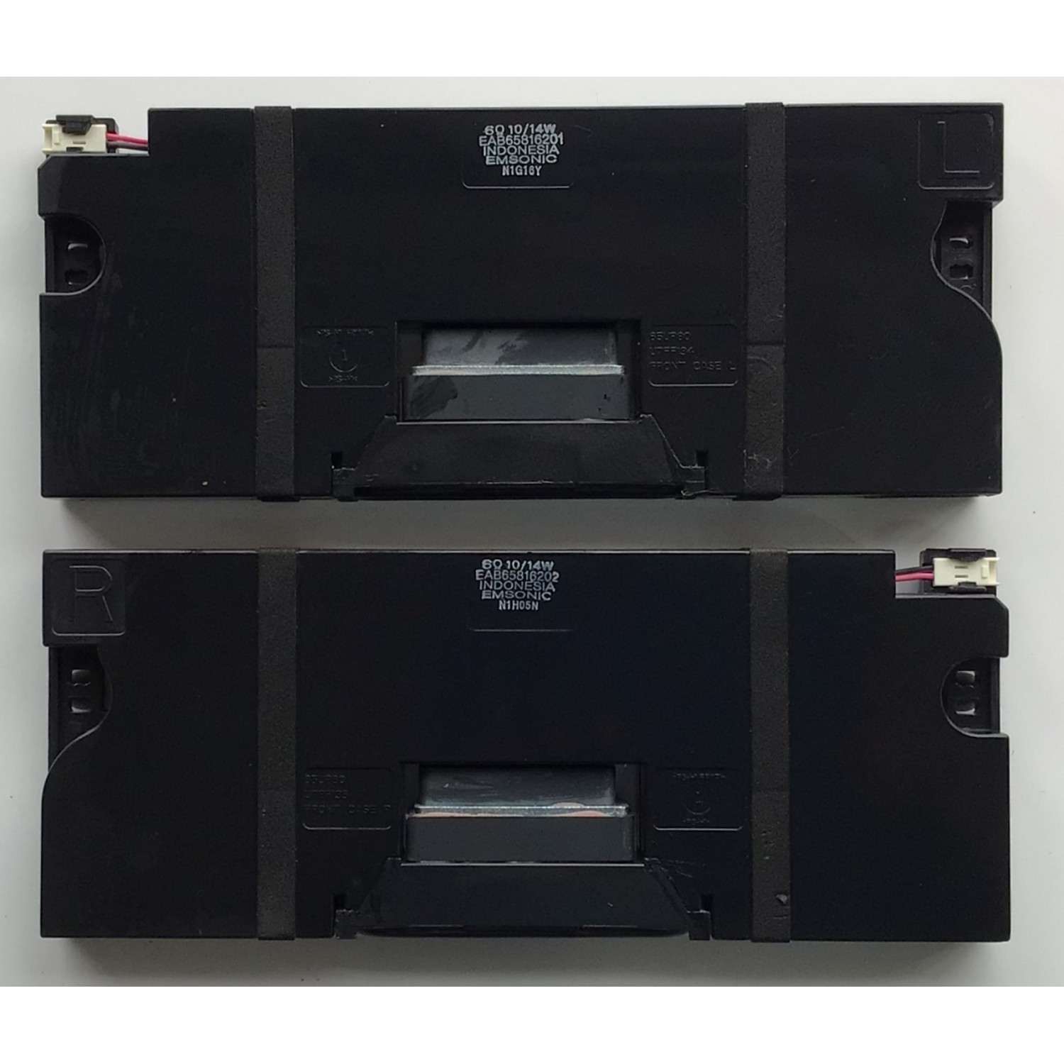 KIT DE BOCINAS ORIGINAL PARA TV LG 2 PIEZAS / NUMERO DE PARTE EAB65816202 / EAB65816201 / MODELO 82UP8050PSB / 55UR7800PSB / 65UR7800PSB / 65UQ8000PSB - Imagen 4